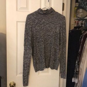 Anthropologie lightweight sweater turtleneck- L